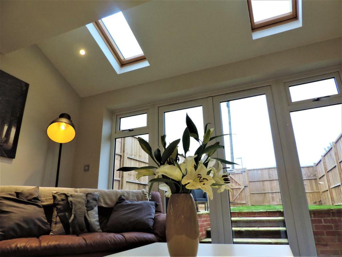 3 Bed Farnborough Air Accommodation Dış mekan fotoğraf